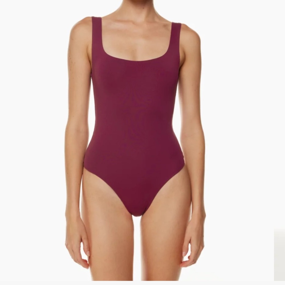 Aritzia contour body suit